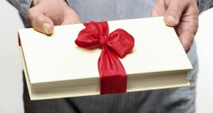 ¿Qué transmites cuando regalas un libro?